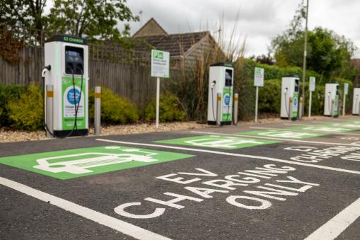 GUEST BLOG: What the UK can learn from Park & Charge Oxfordshire to ensure we reach the Government target of 300,000 UK EV charging points by 2030