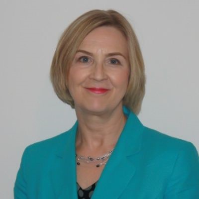 Lyn Davies
